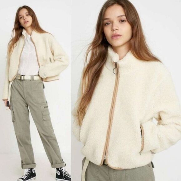 Urban Outfitters Cropped Front Zip Sherpa Jacket - White/Cream- Size Small - Picture 2 of 11